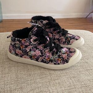 Blowfish zip up high top memory foam sneakers  girls size 1